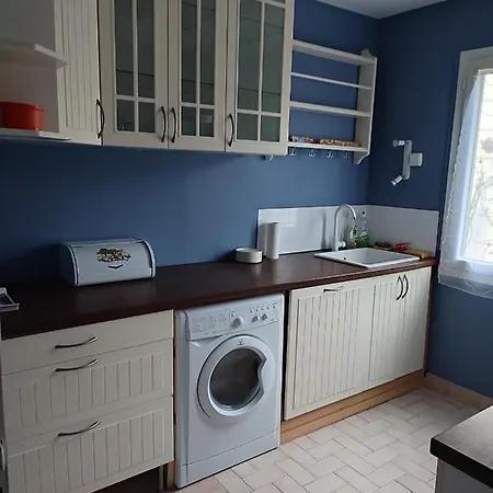 Hébergement de vacances Orsay, 300m Rer *