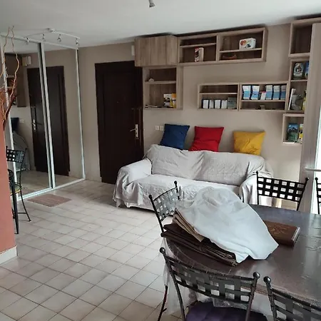 Hébergement de vacances Orsay, 300m Rer